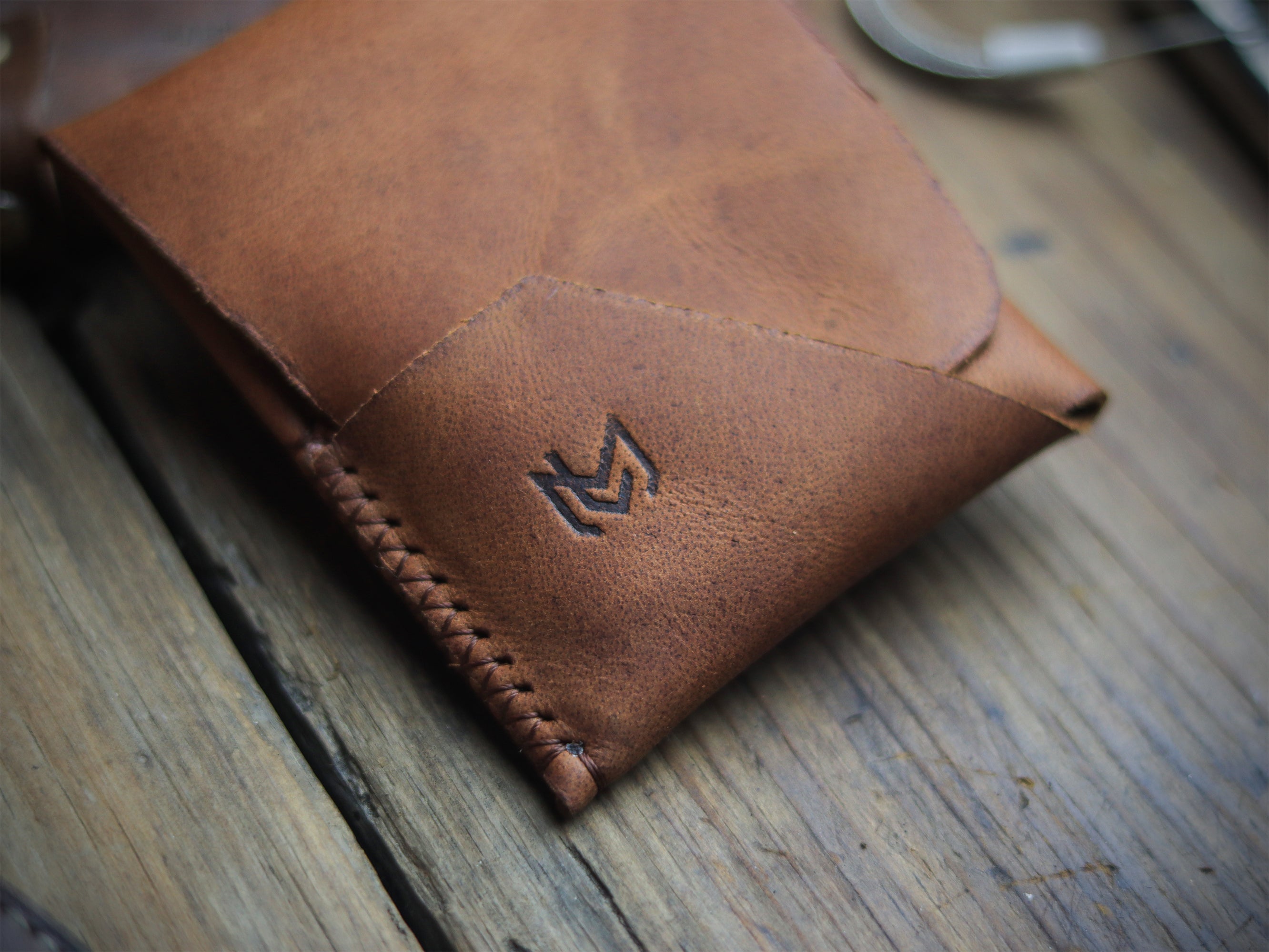 MOBIUS - COGNAC BROWN