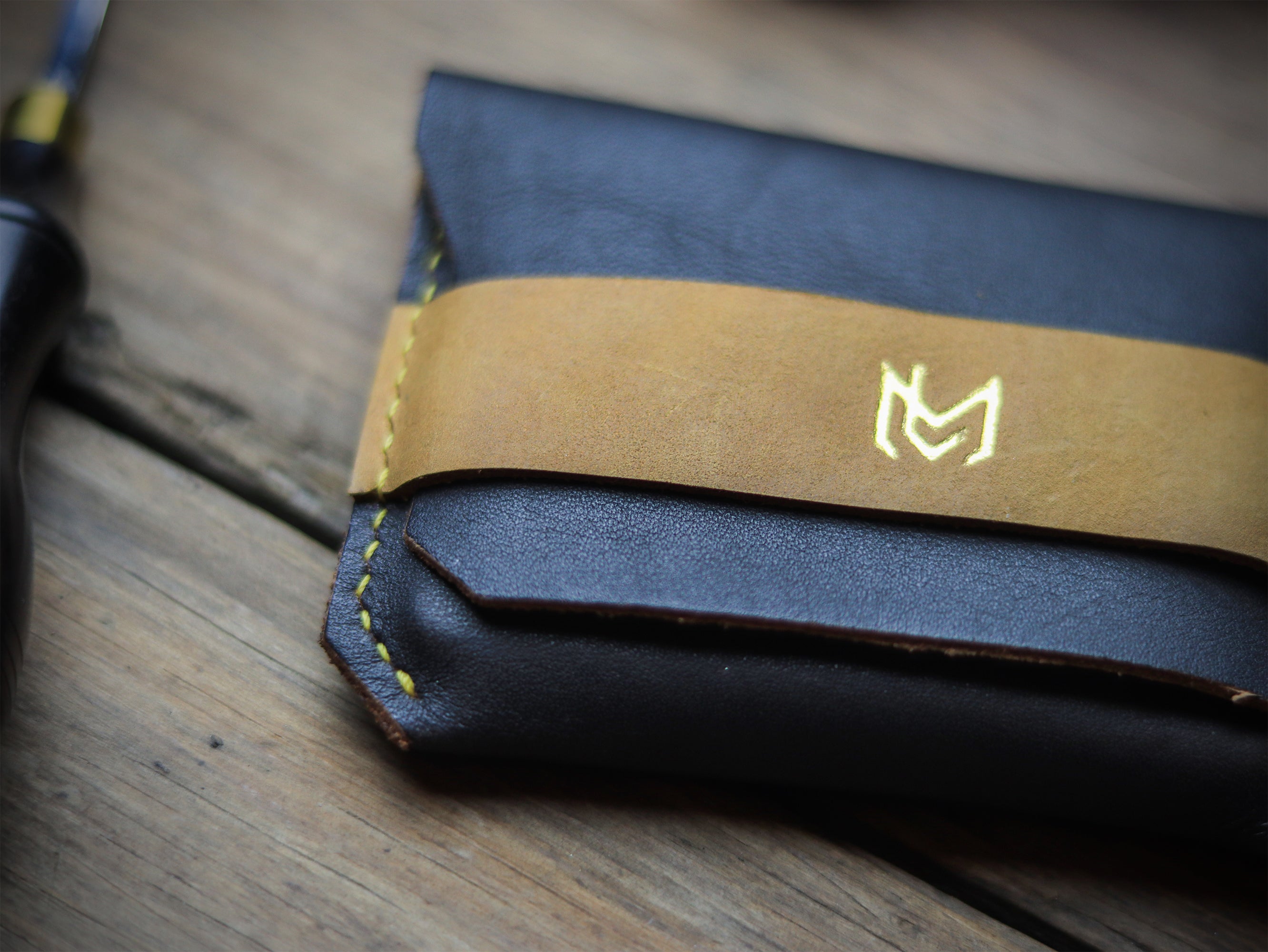 MAGNUM - BLACK & YELLOW