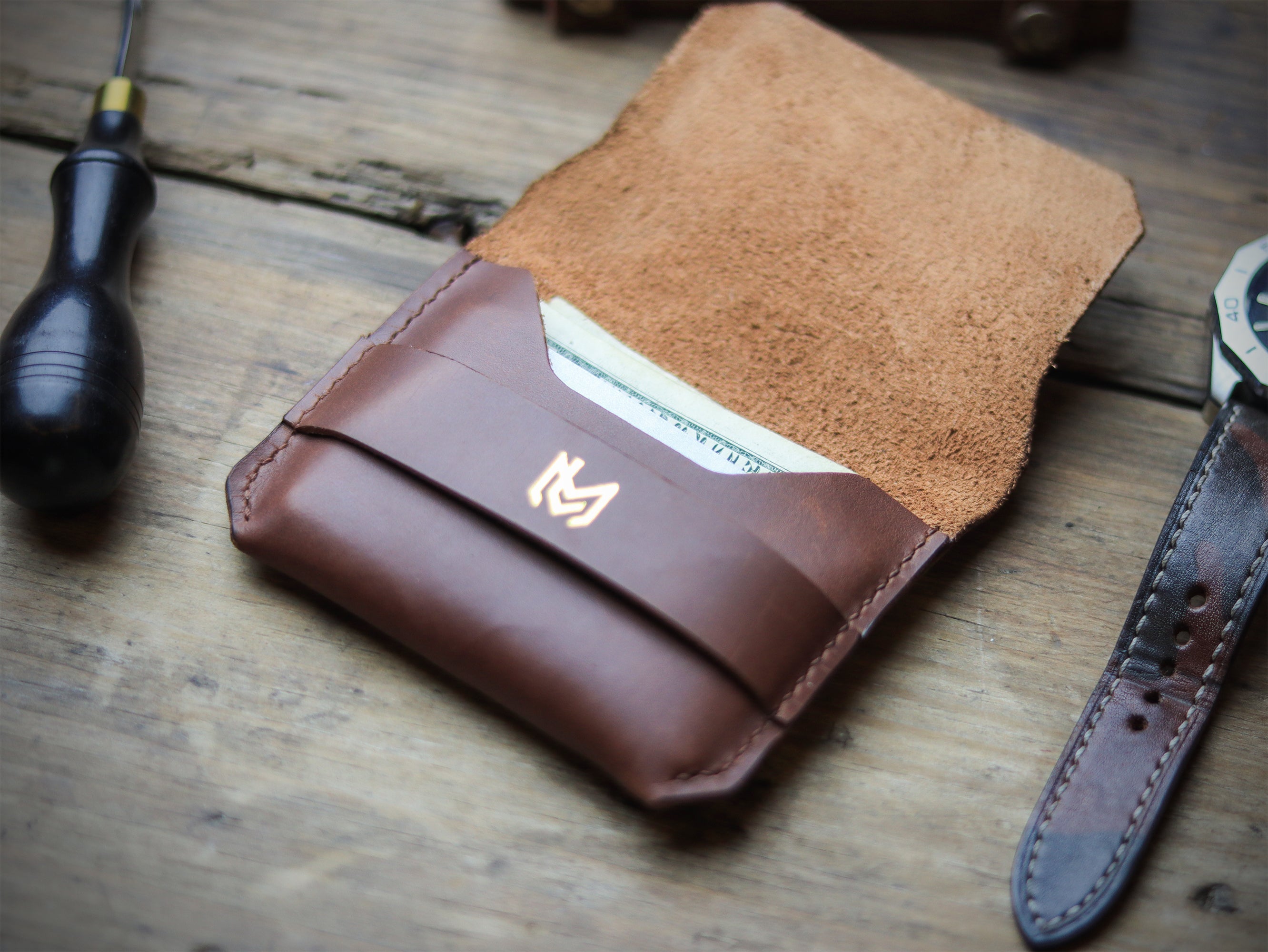MAGNUM - CHESTNUT BROWN